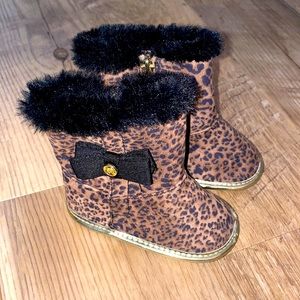 Michael Kors baby size 4 boots